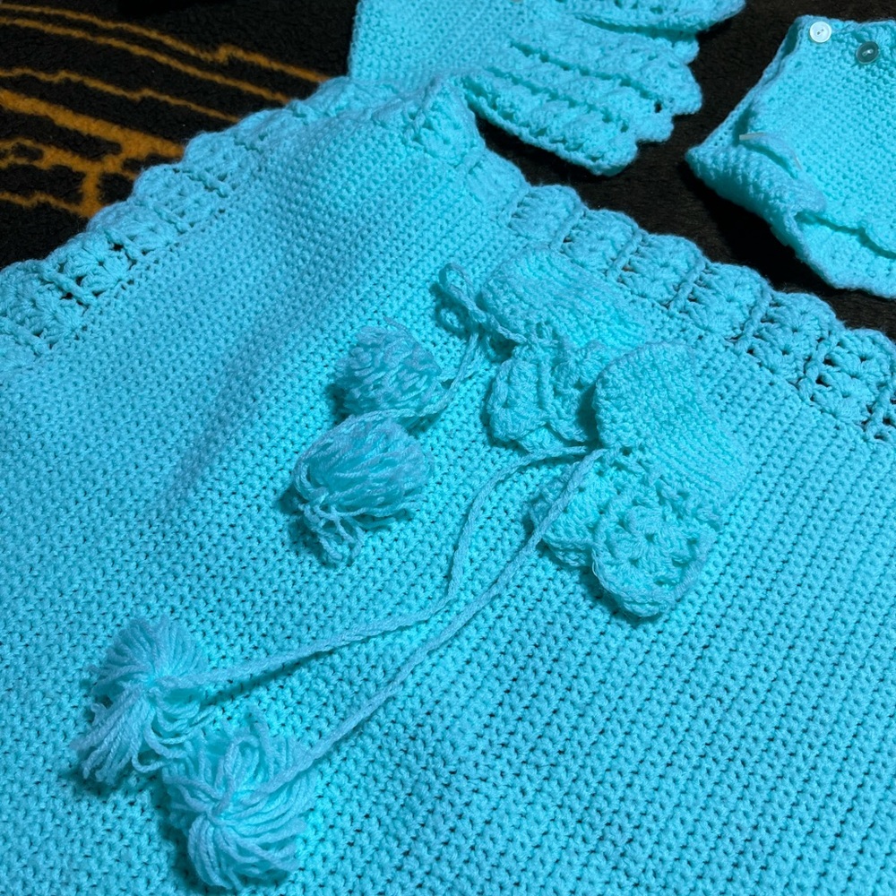 Handmade Crochet Baby Blanket Set in Aqua